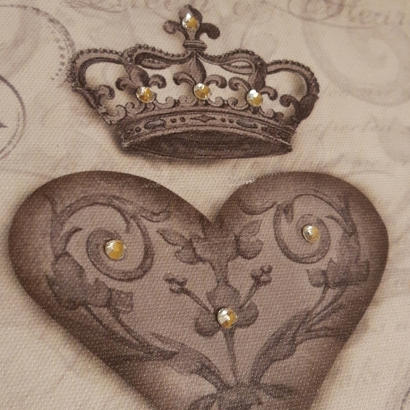 𝅺crown fan? - Picture 2 of 4